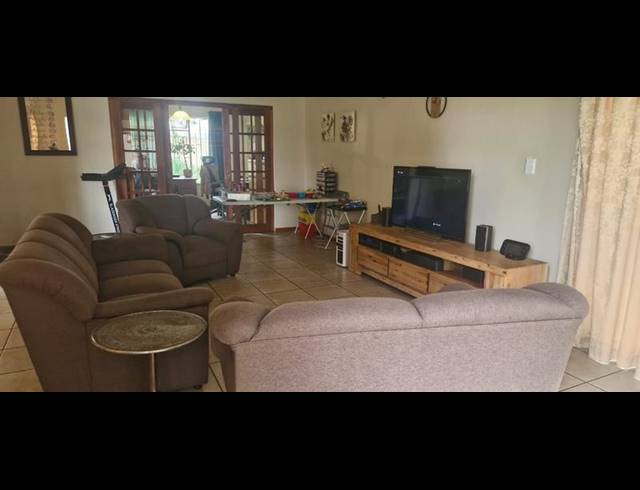 FARM FOR SALE IN MNANDI